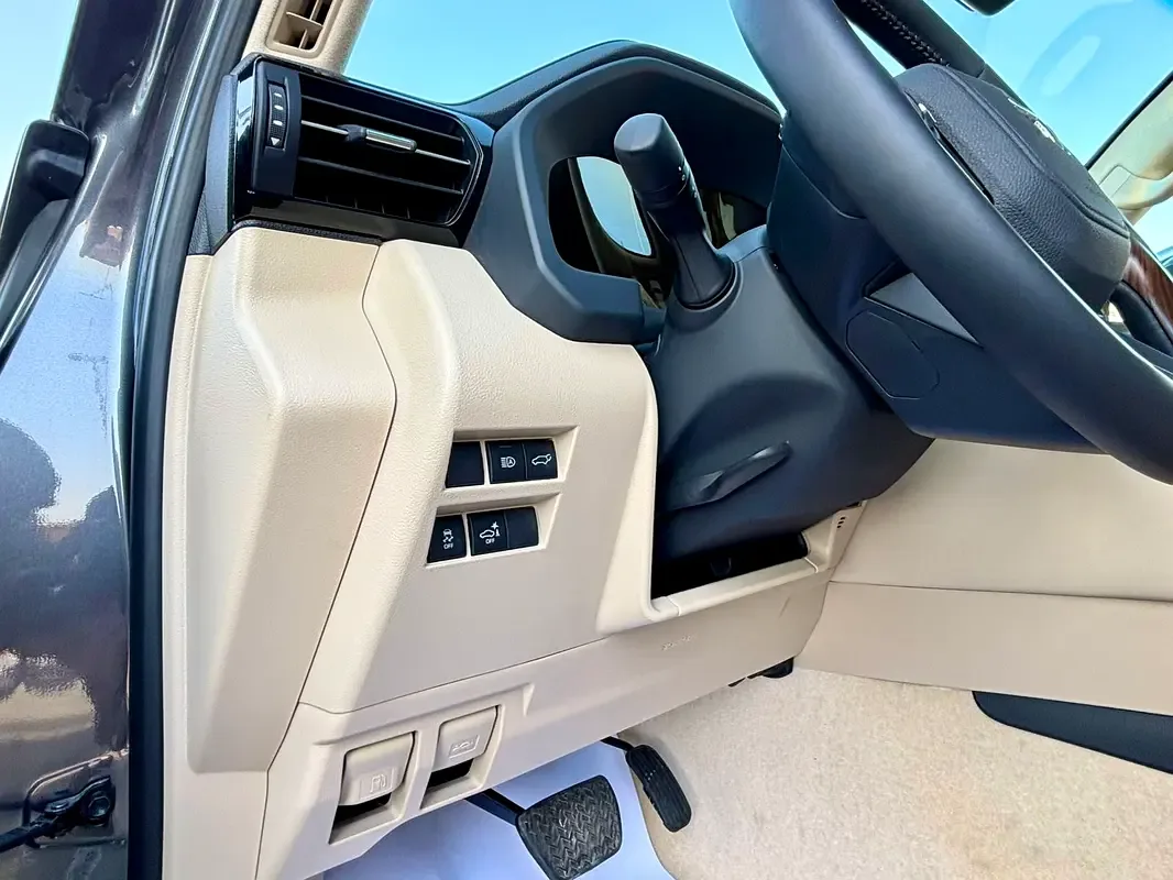 Toyota Land Cruiser 4.0 AT 4WD (275 hp) - 12