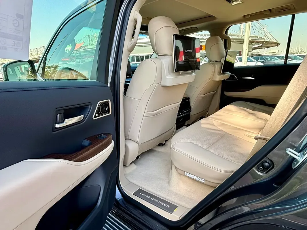 Toyota Land Cruiser 4.0 AT 4WD (275 hp) - 16