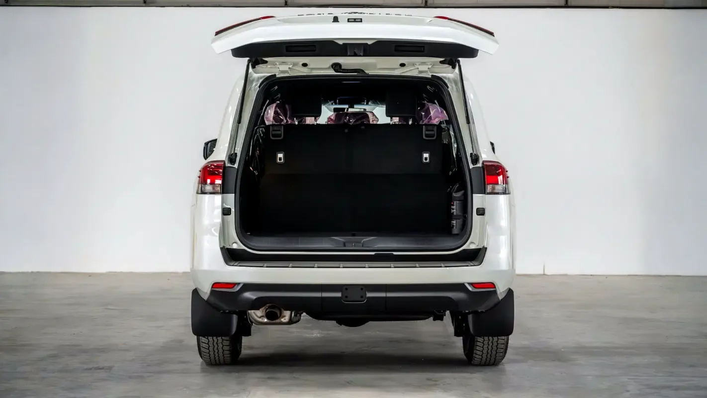 Toyota Land Cruiser 4.0 AT 4WD (275 حصان) - 7