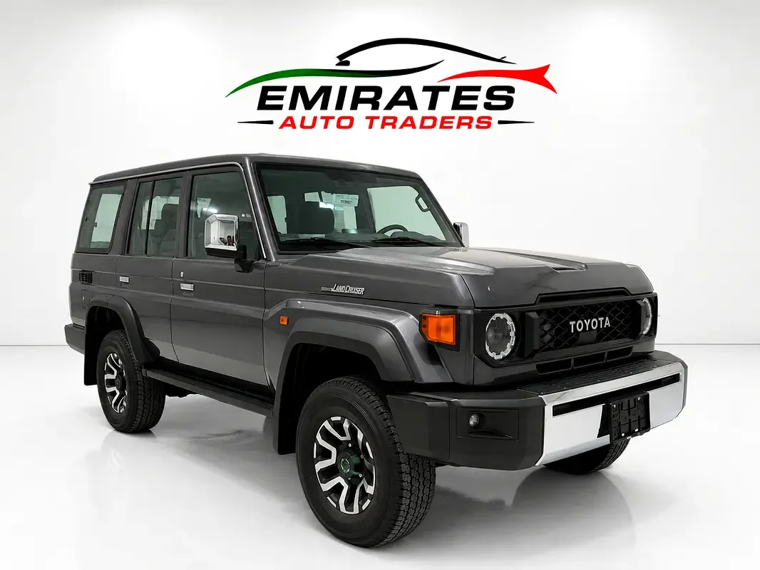 Toyota Land Cruiser 4.0 AT 4WD (275 حصان) - 3