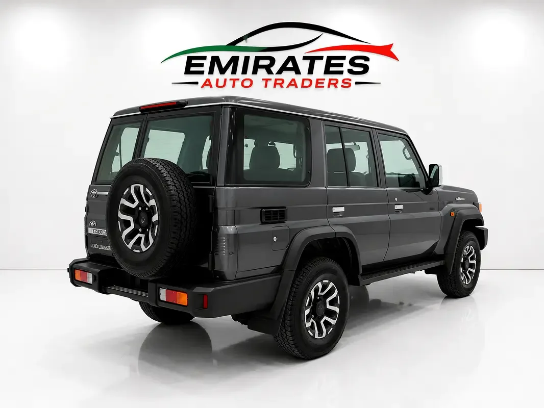 Toyota Land Cruiser 4.0 AT 4WD (275 حصان) - 5