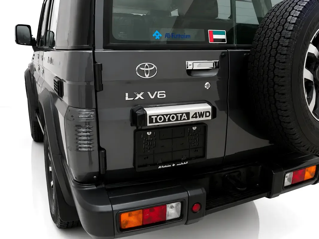Toyota Land Cruiser 4.0 AT 4WD (275 حصان) - 8