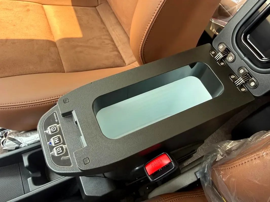 Toyota Land Cruiser 4.0 AT 4WD (275 حصان) - 9