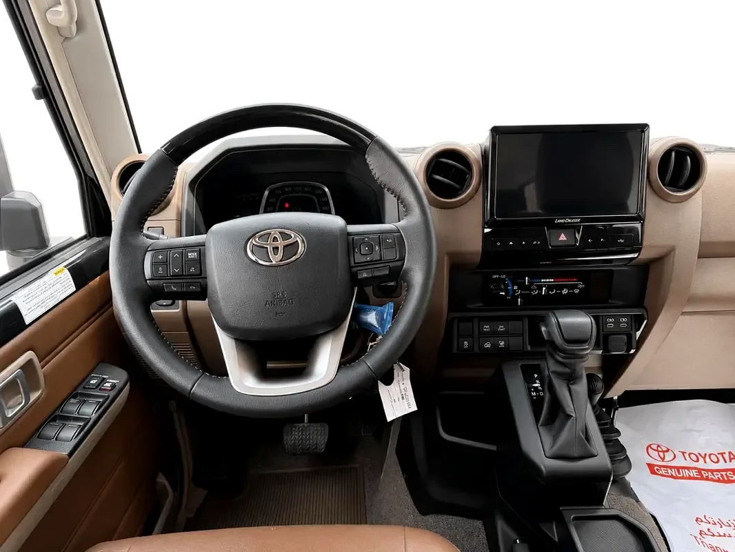 Toyota Land Cruiser 4.0 AT 4WD (275 حصان) - 16