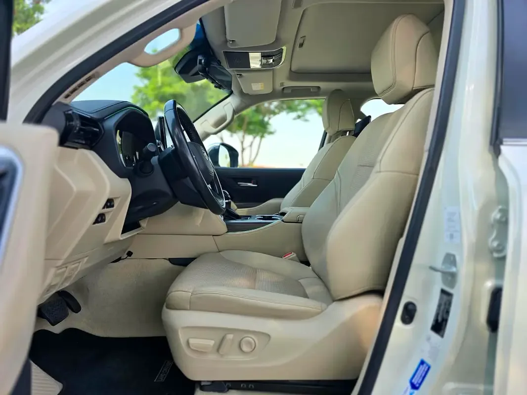 Toyota Land Cruiser 4.0 AT 4WD (275 hp) - 5