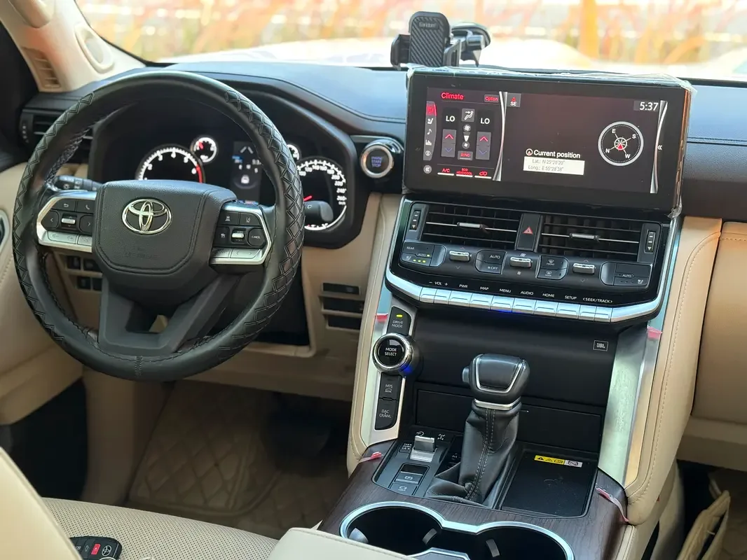Toyota Land Cruiser 4.0 AT 4WD (275 hp) - 8