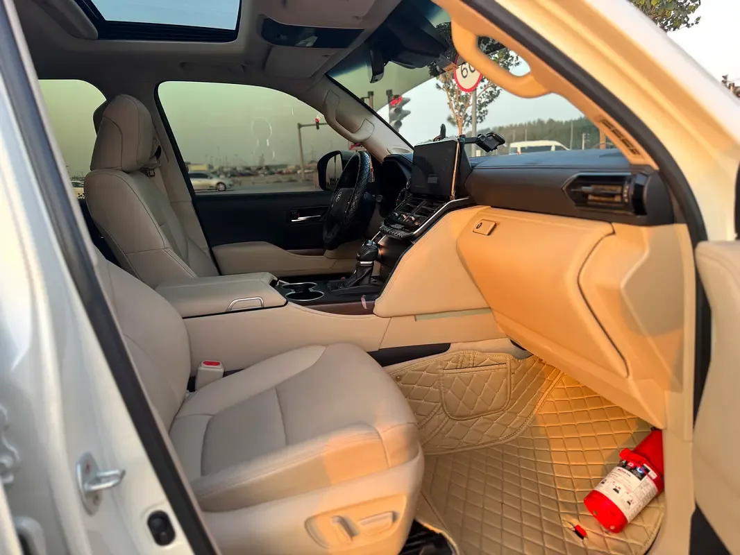 Toyota Land Cruiser 4.0 AT 4WD (275 hp) - 13