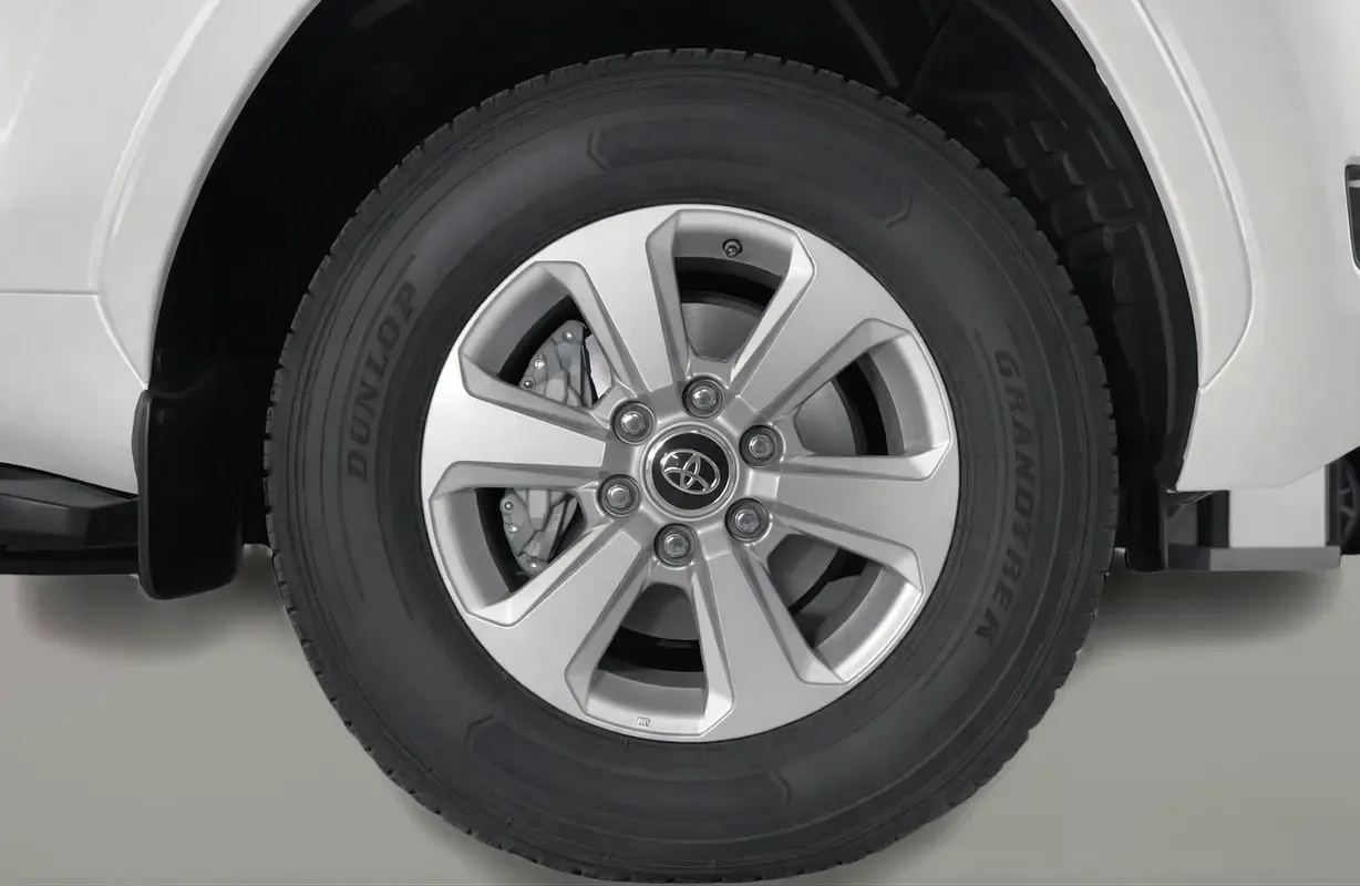 Toyota Land Cruiser 4.0 AT 4WD (275 حصان) - 12