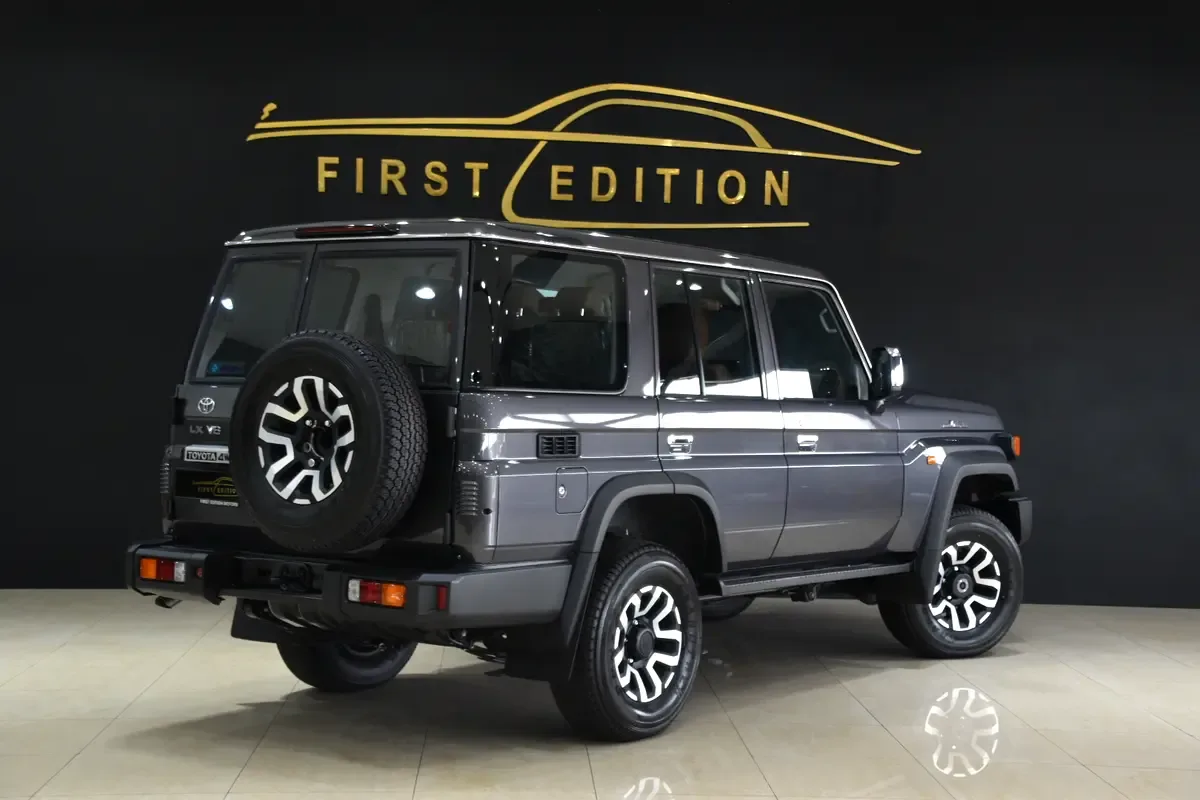 Toyota Land Cruiser 4.0 AT AWD (228 حصان) - 3