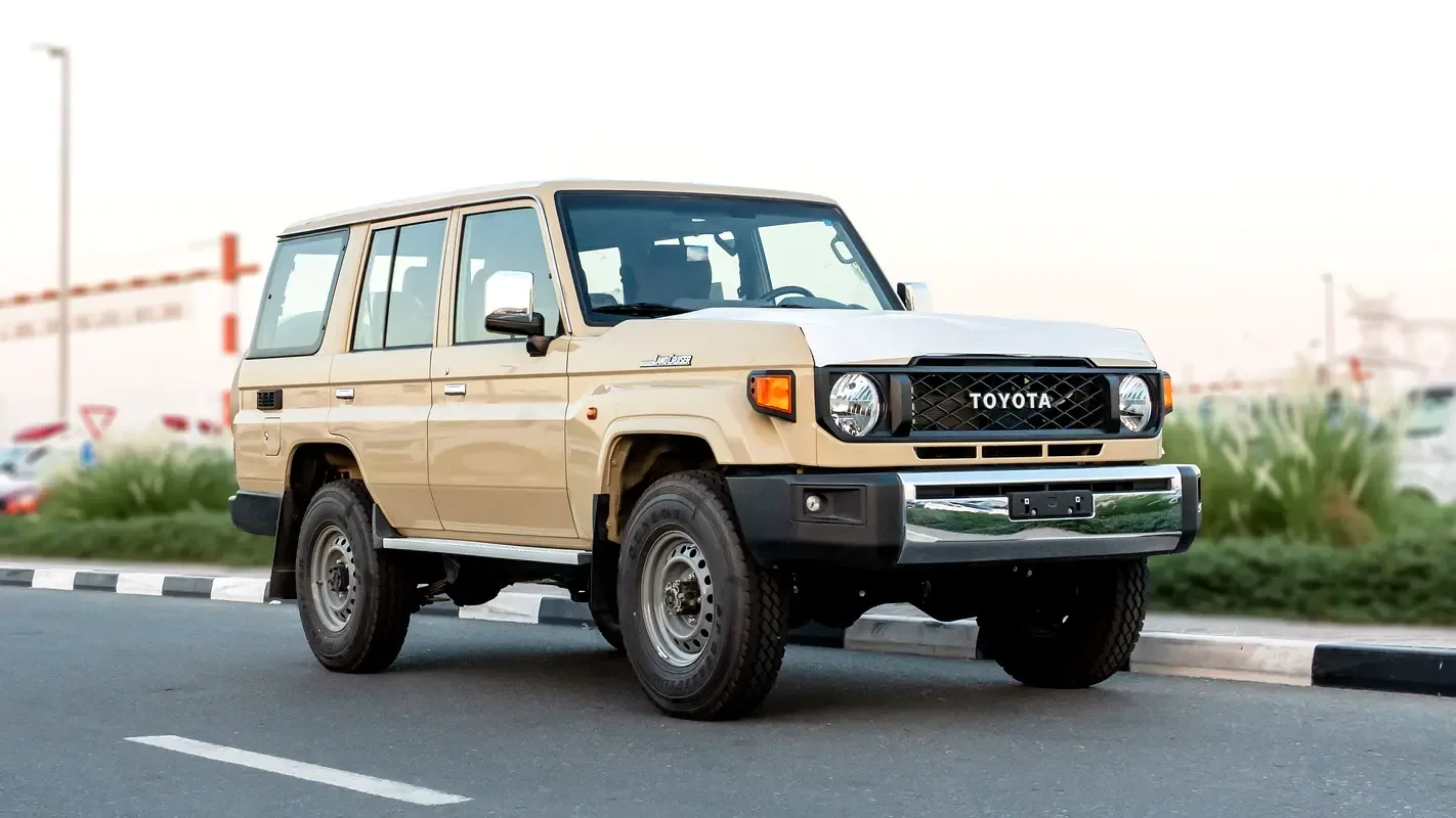 Toyota Land Cruiser 4.0 AT AWD (228 حصان)