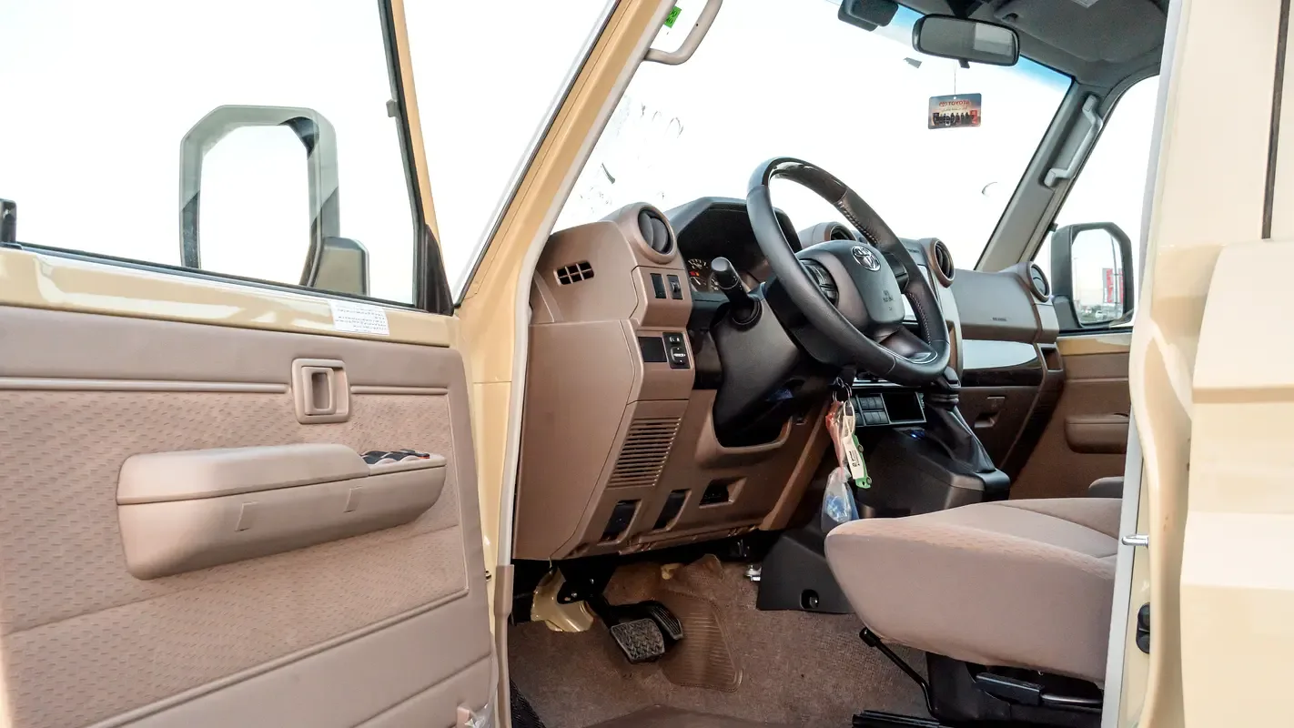 Toyota Land Cruiser 4.0 AT AWD (228 حصان) - 8