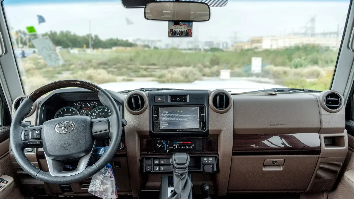 Toyota Land Cruiser 4.0 AT AWD (228 حصان) - 12