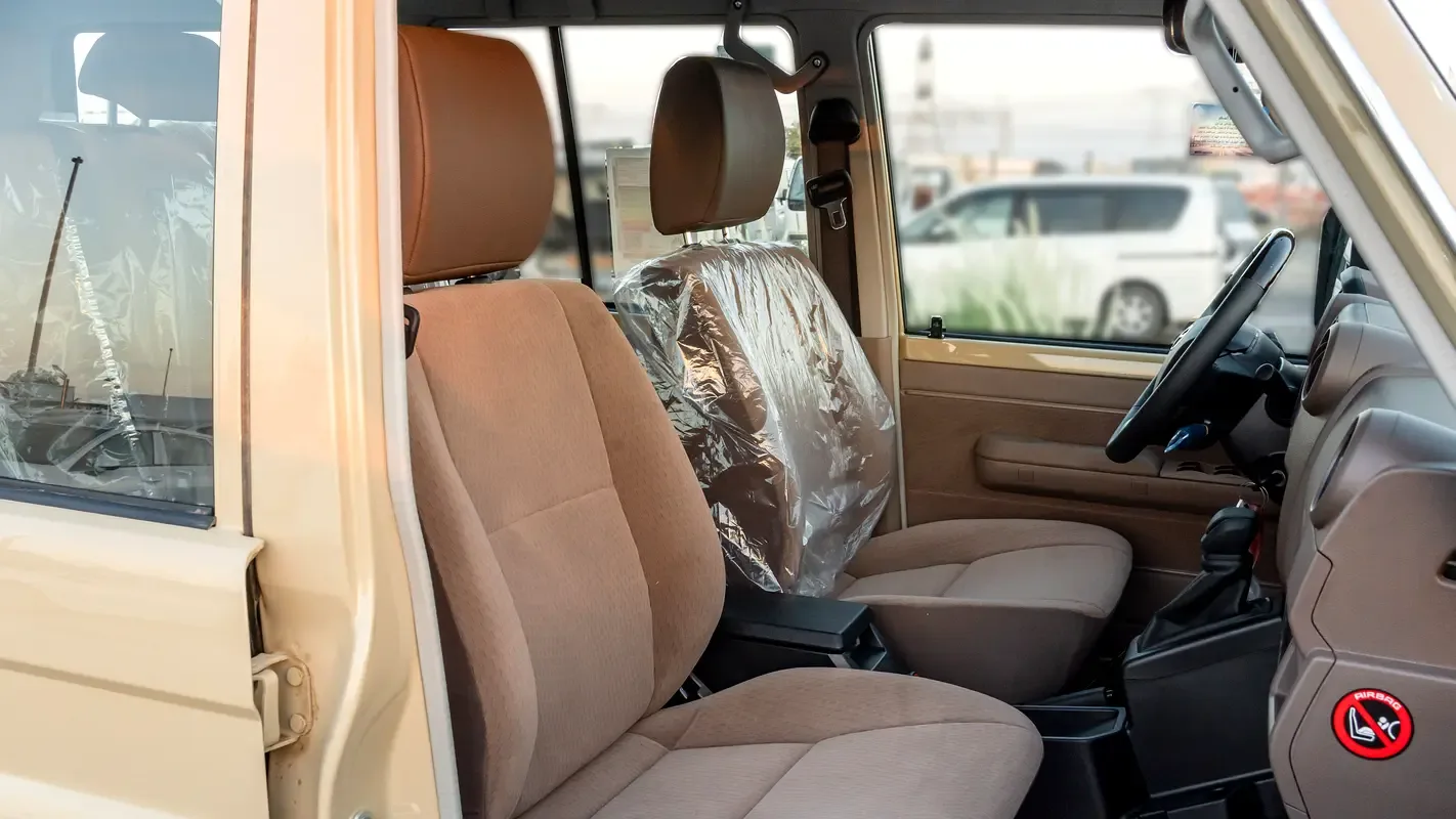 Toyota Land Cruiser 4.0 AT AWD (228 حصان) - 11