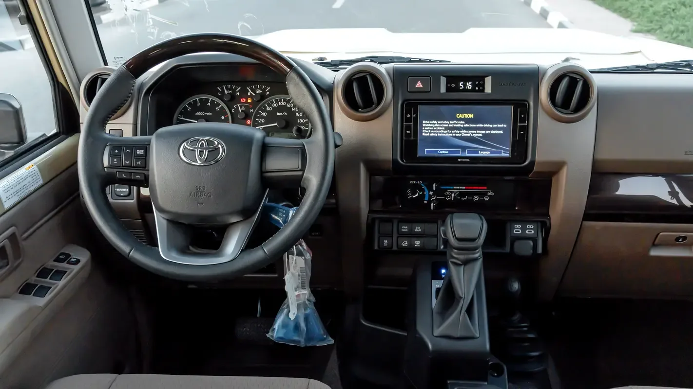 Toyota Land Cruiser 4.0 AT AWD (228 حصان) - 14