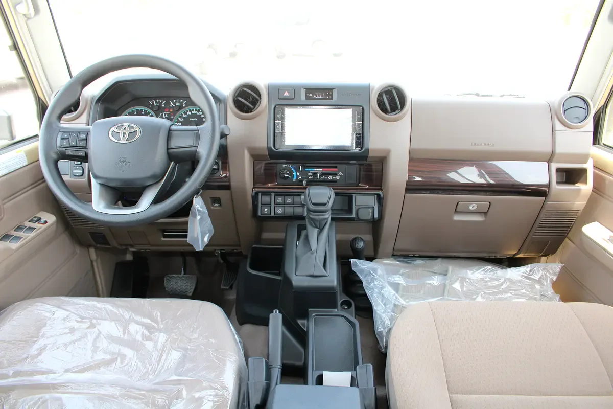Toyota Land Cruiser 4.0 AT AWD (228 hp) - 9