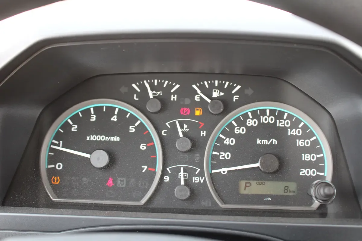 Toyota Land Cruiser 4.0 AT AWD (228 hp) - 13