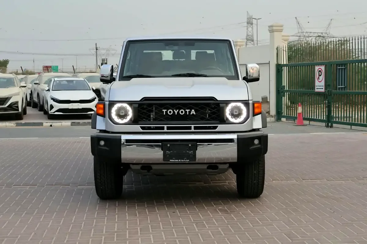 Toyota Land Cruiser 4.0 AT AWD (228 حصان) - 2