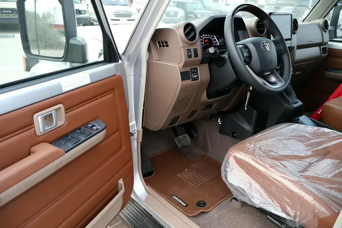 Toyota Land Cruiser 4.0 AT AWD (228 حصان) - 7