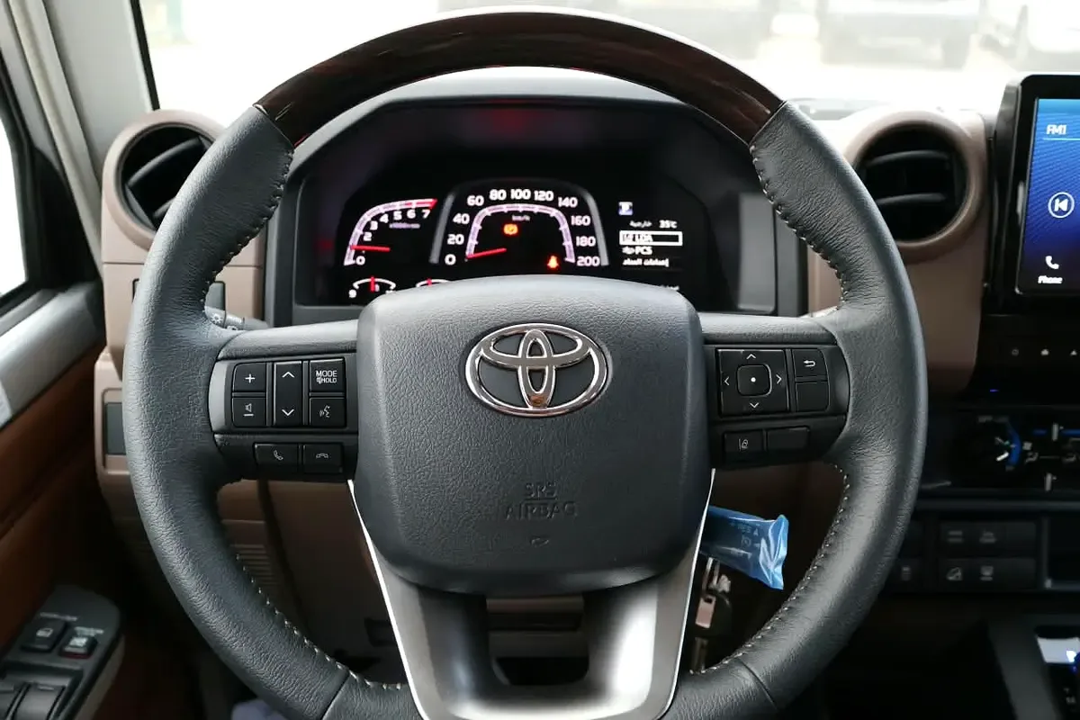 Toyota Land Cruiser 4.0 AT AWD (228 حصان) - 9