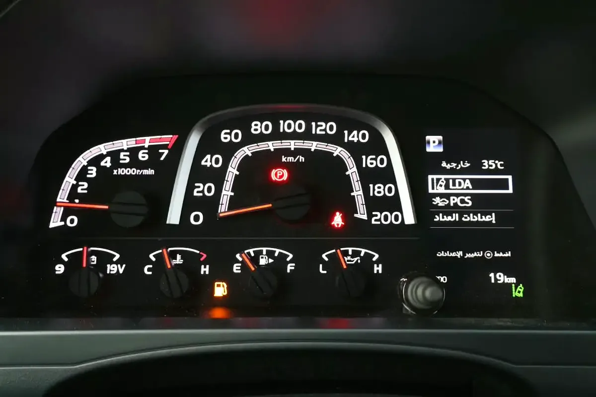 Toyota Land Cruiser 4.0 AT AWD (228 حصان) - 8