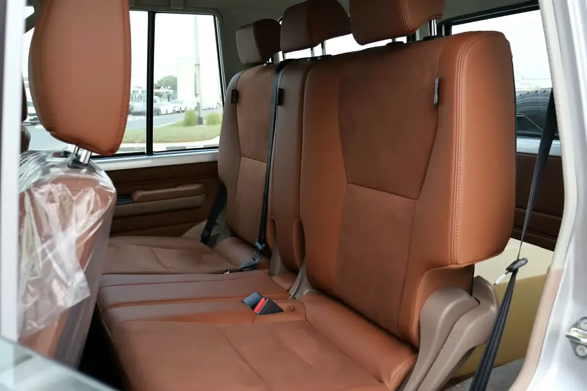 Toyota Land Cruiser 4.0 AT AWD (228 حصان) - 17