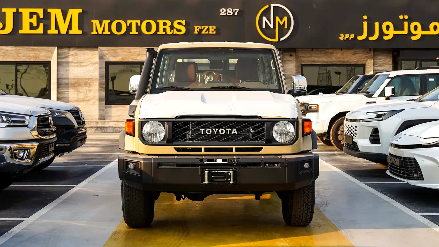 Toyota Land Cruiser 4.0 AT AWD (228 hp) - 2