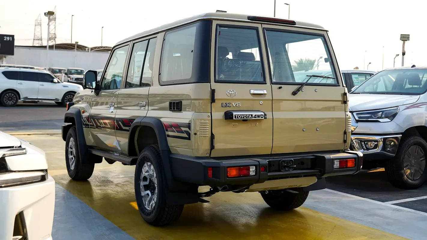 Toyota Land Cruiser 4.0 AT AWD (228 hp) - 7