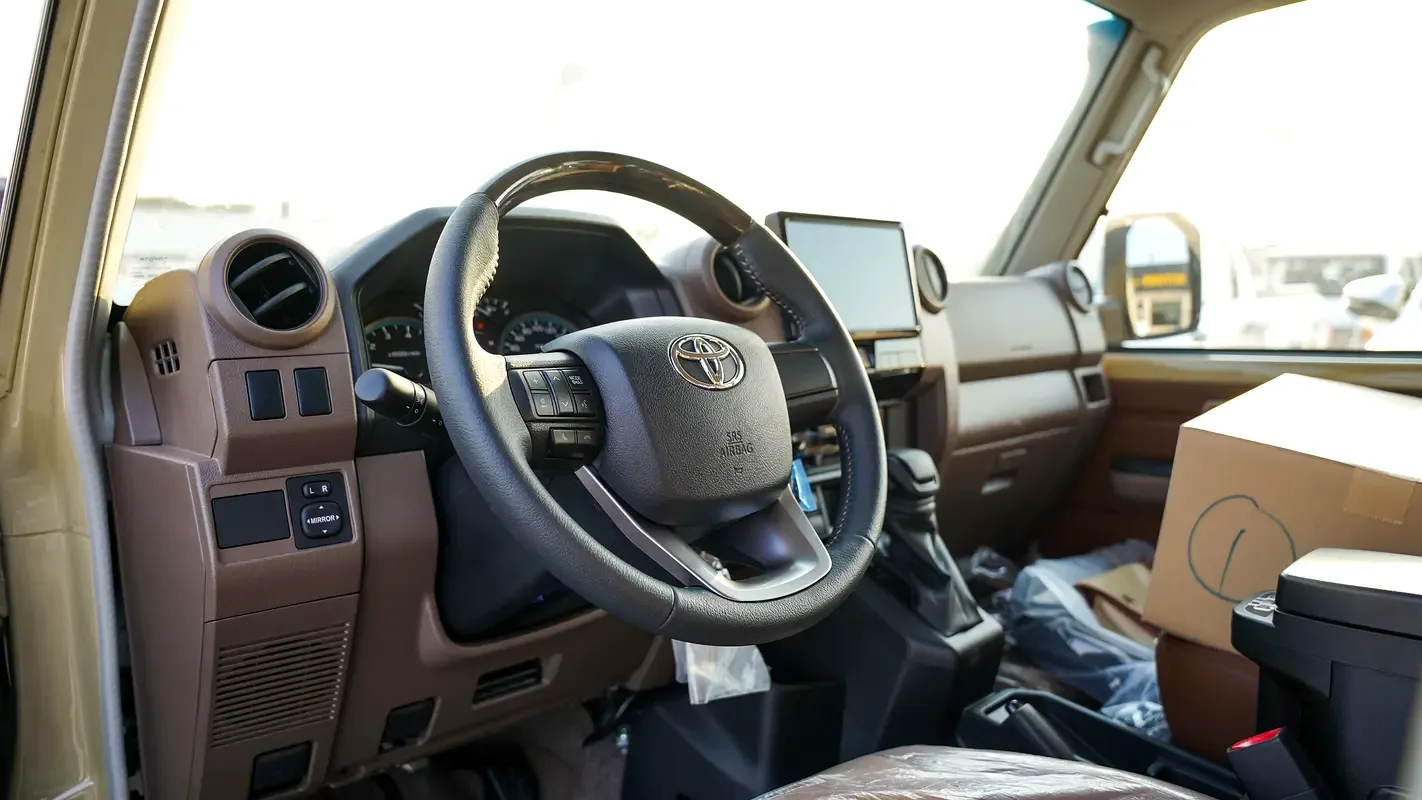 Toyota Land Cruiser 4.0 AT AWD (228 hp) - 9