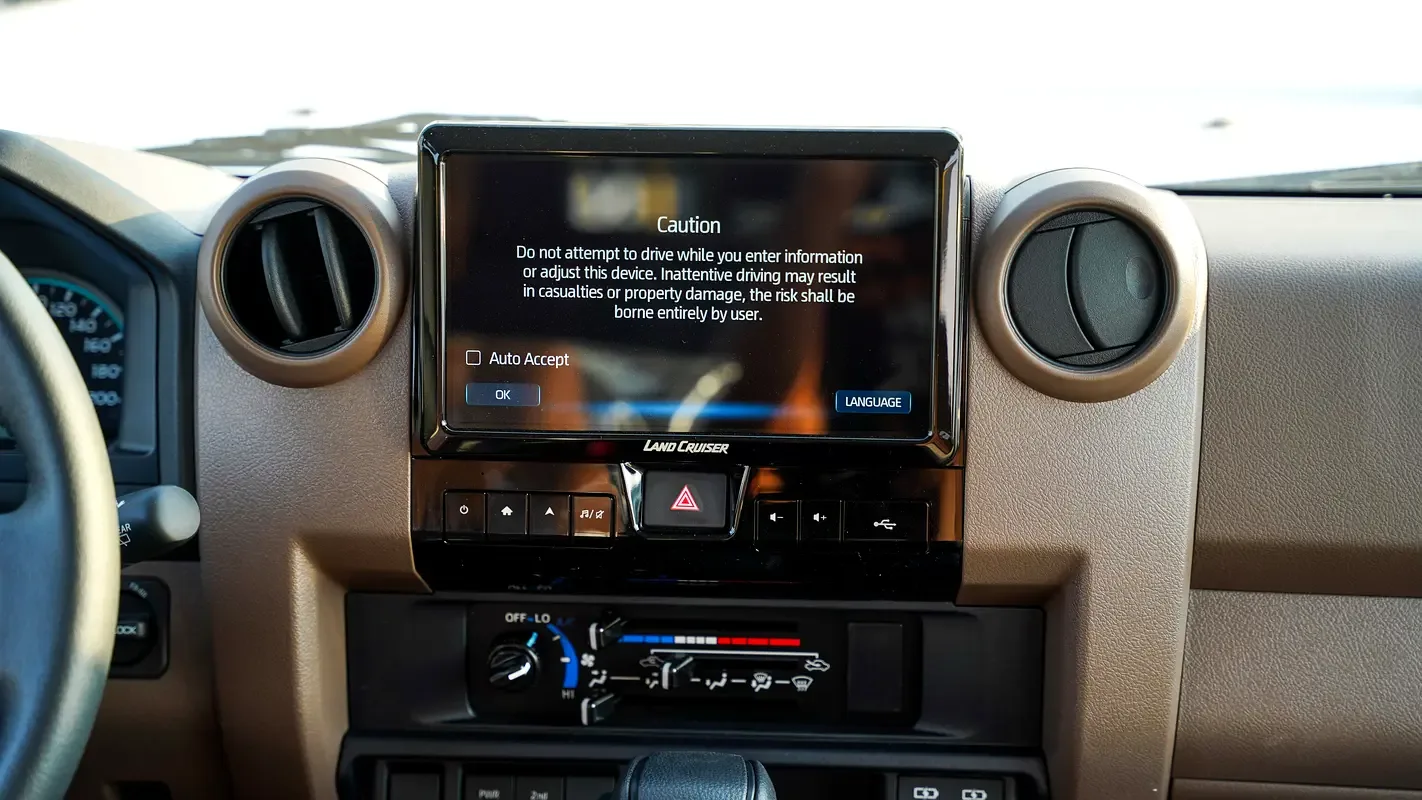 Toyota Land Cruiser 4.0 AT AWD (228 hp) - 15