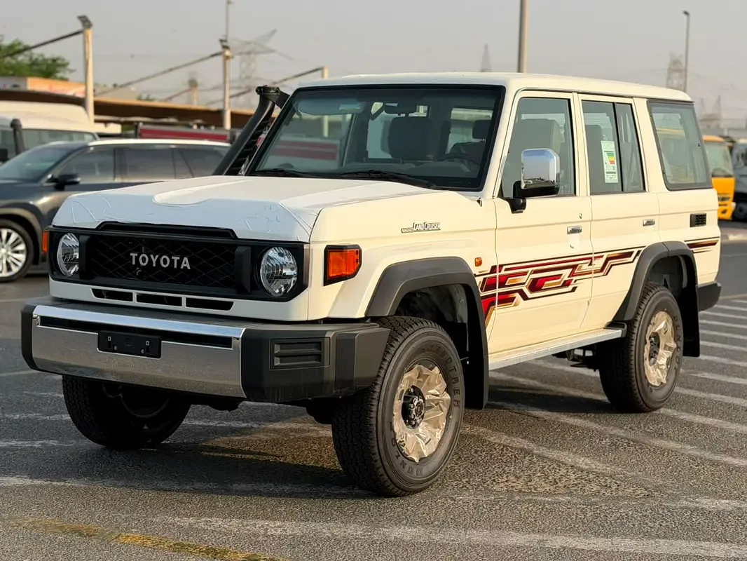 Toyota Land Cruiser 4.0 MT 4WD (228 hp)