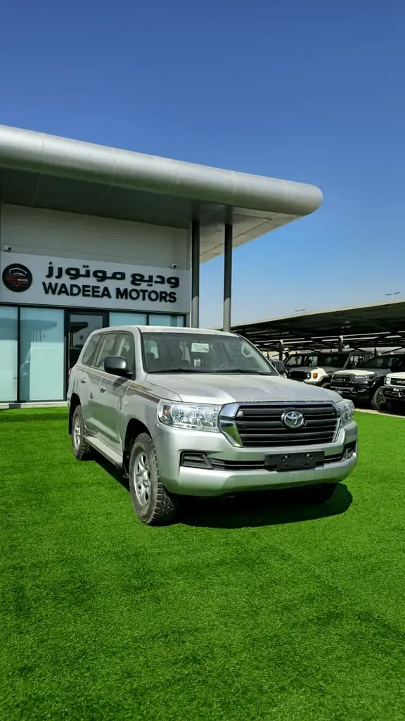 Toyota Land Cruiser 4.0 MT 4WD (271 hp)