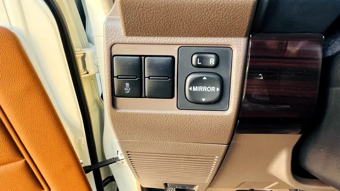 Toyota Land Cruiser 4.5 MT 4WD (205 حصان) - 17
