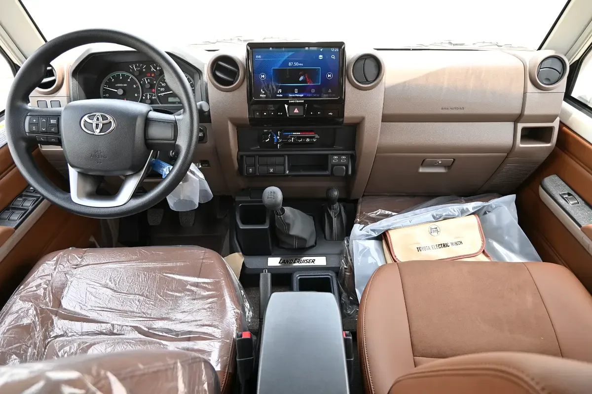 Toyota Land Cruiser 4.5 MT 4WD (205 حصان) - 2