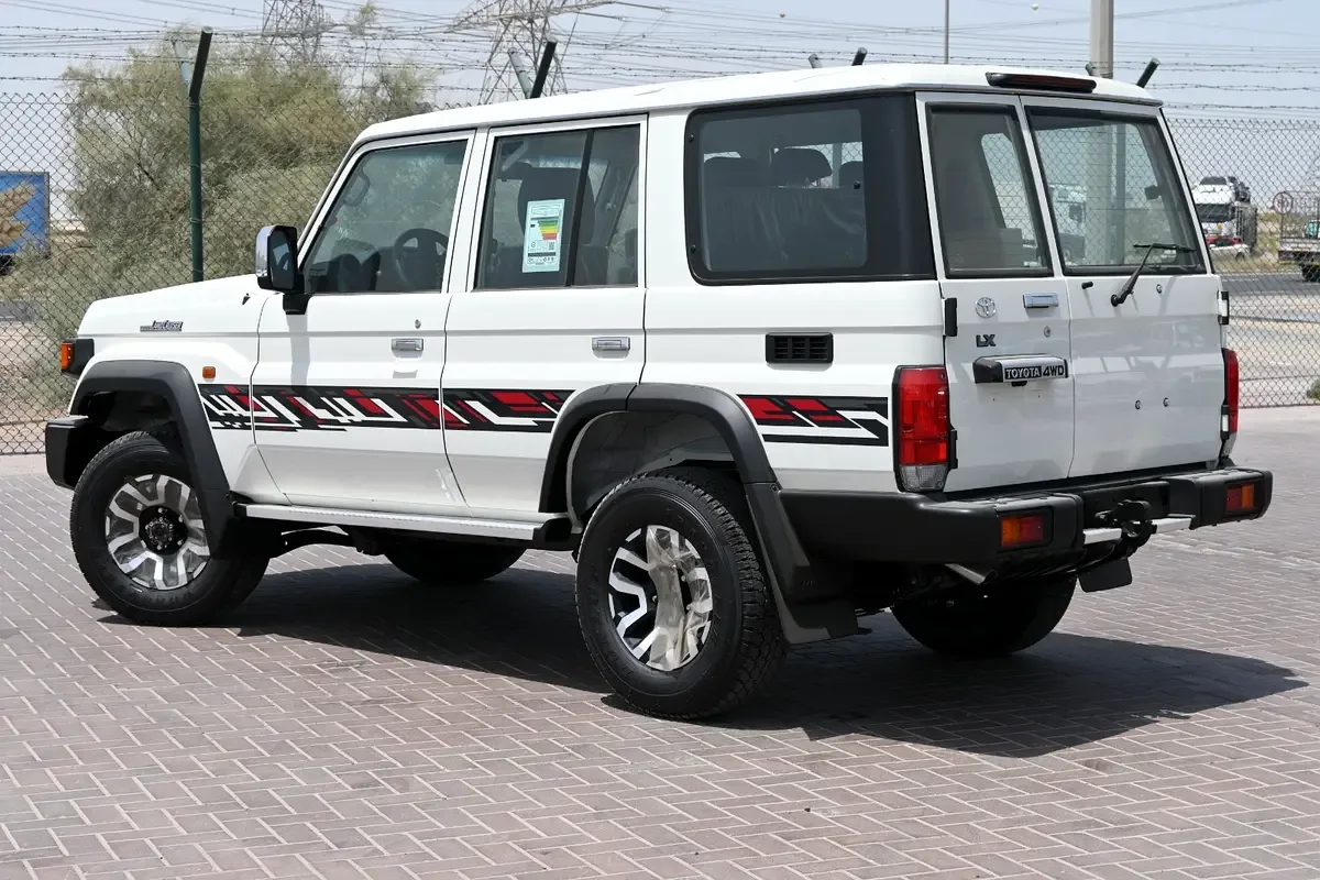 Toyota Land Cruiser 4.5 MT 4WD (205 حصان) - 3