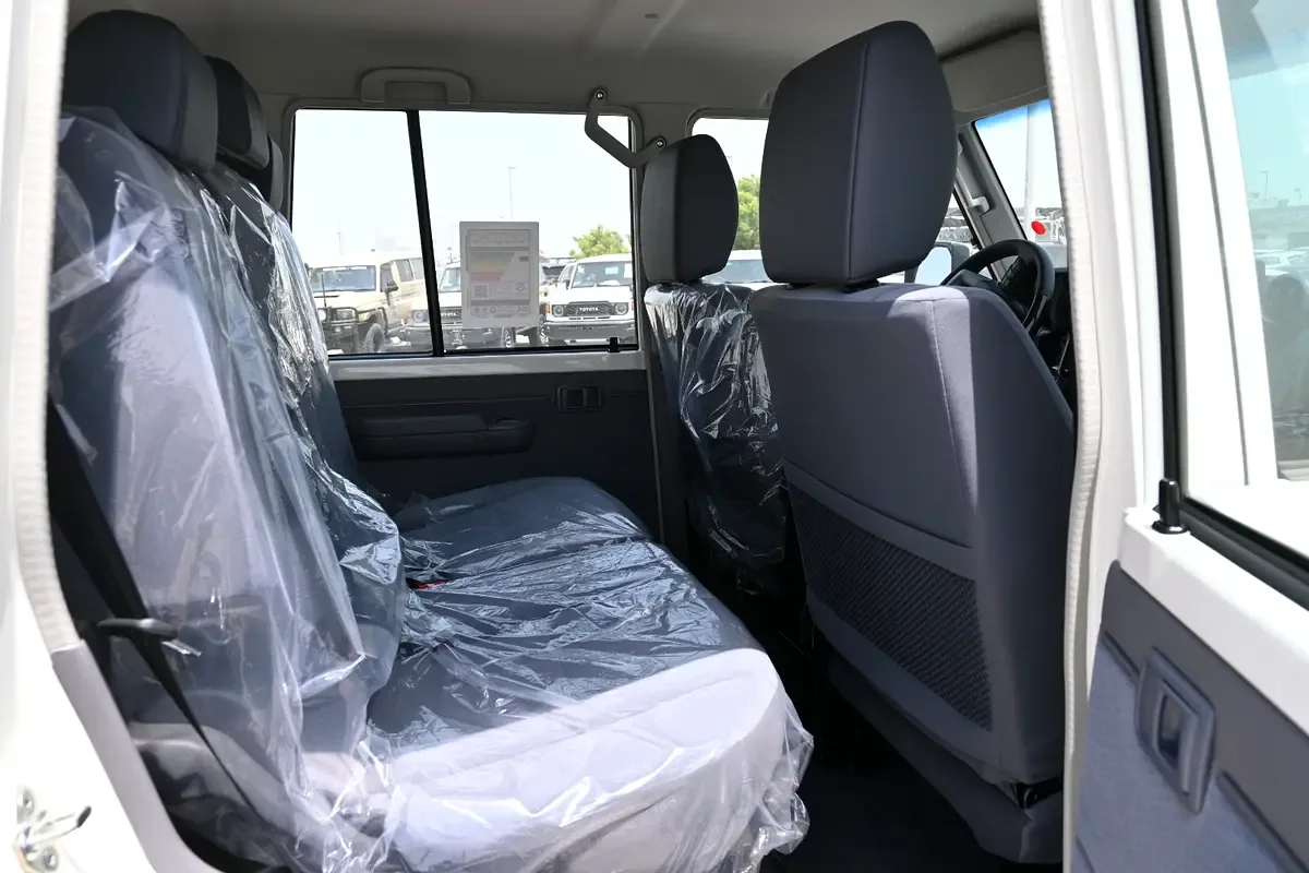 Toyota Land Cruiser 4.5 MT 4WD (205 حصان) - 7