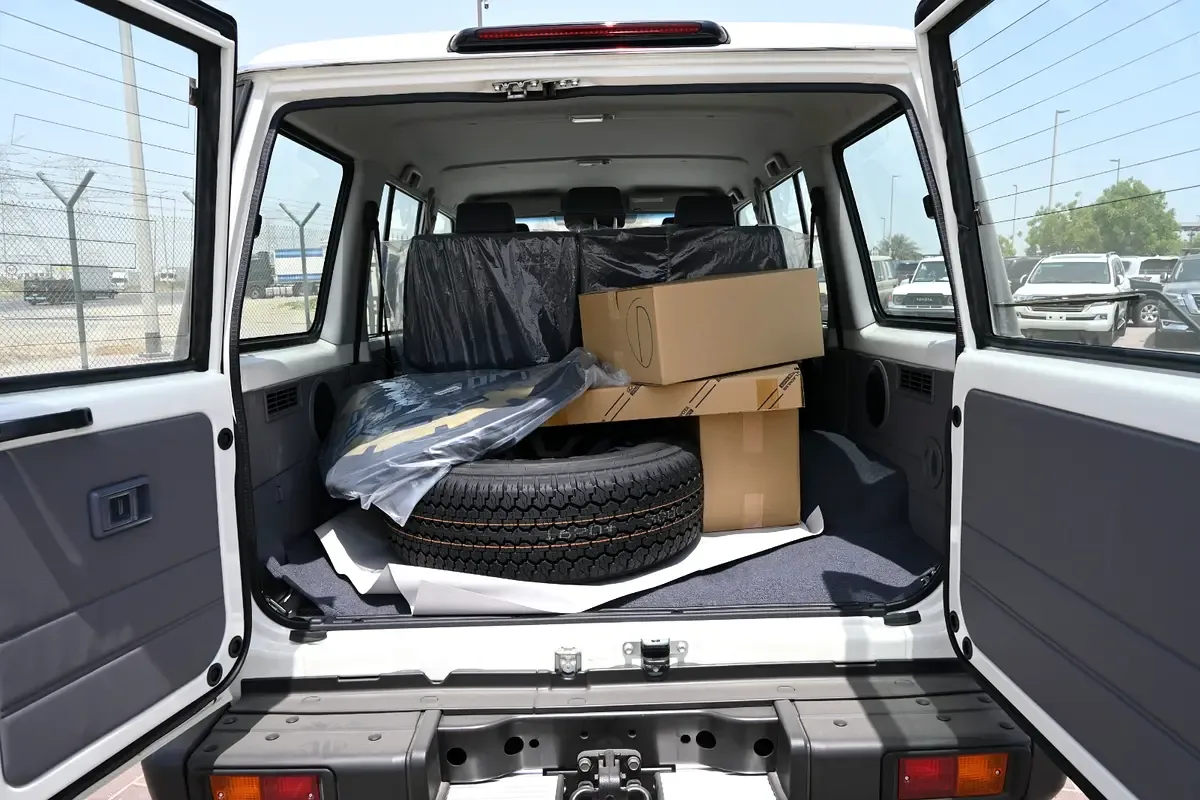 Toyota Land Cruiser 4.5 MT 4WD (205 حصان) - 16