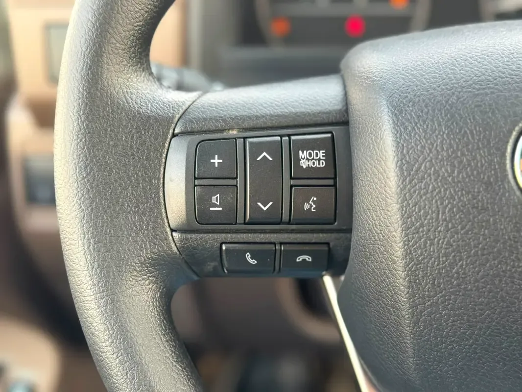 Toyota Land Cruiser 4.5 MT 4WD (205 hp) - 8