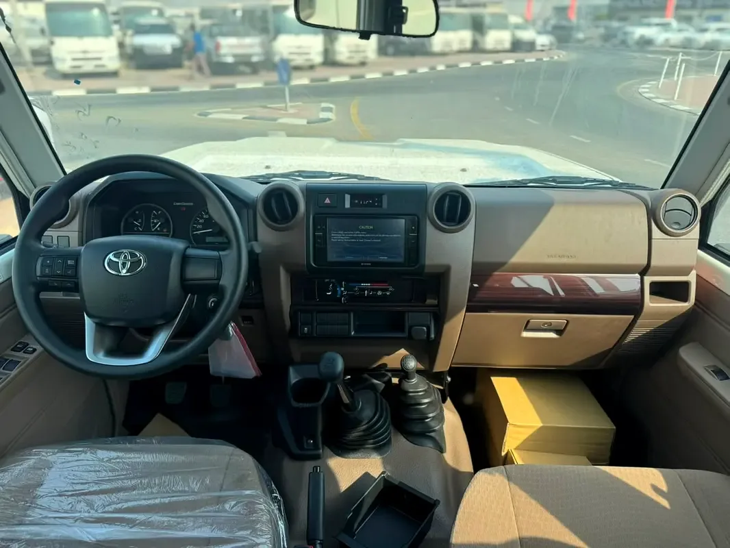 Toyota Land Cruiser 4.5 MT 4WD (205 hp) - 6