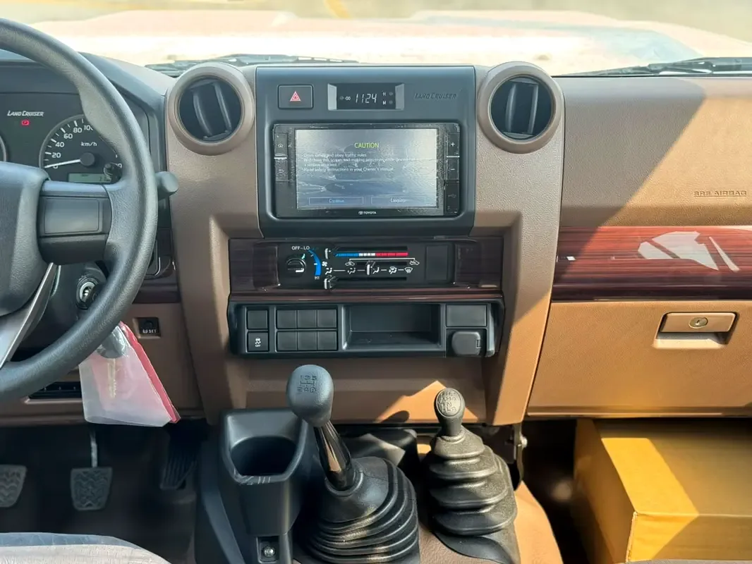 Toyota Land Cruiser 4.5 MT 4WD (205 hp) - 11