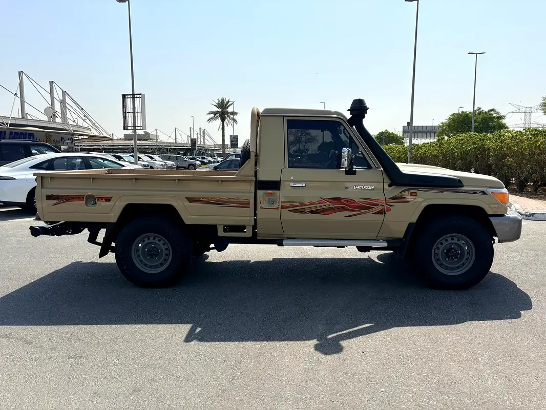 Toyota Land Cruiser 4.5 MT 4WD (205 hp) - 2