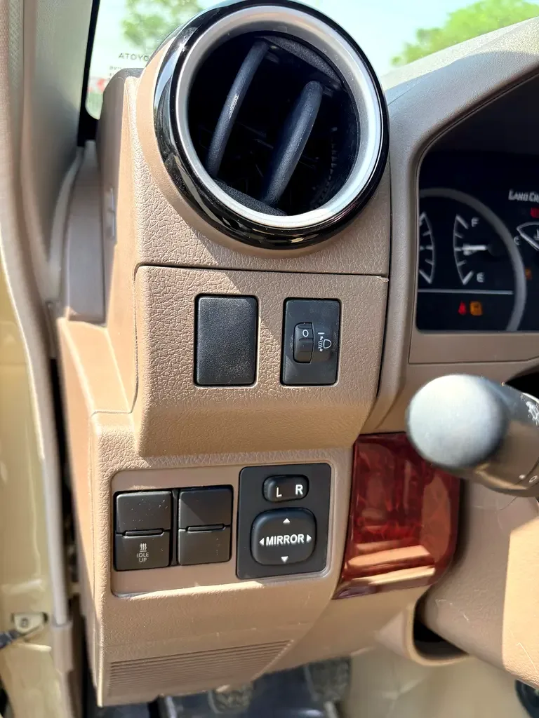 Toyota Land Cruiser 4.5 MT 4WD (205 hp) - 8