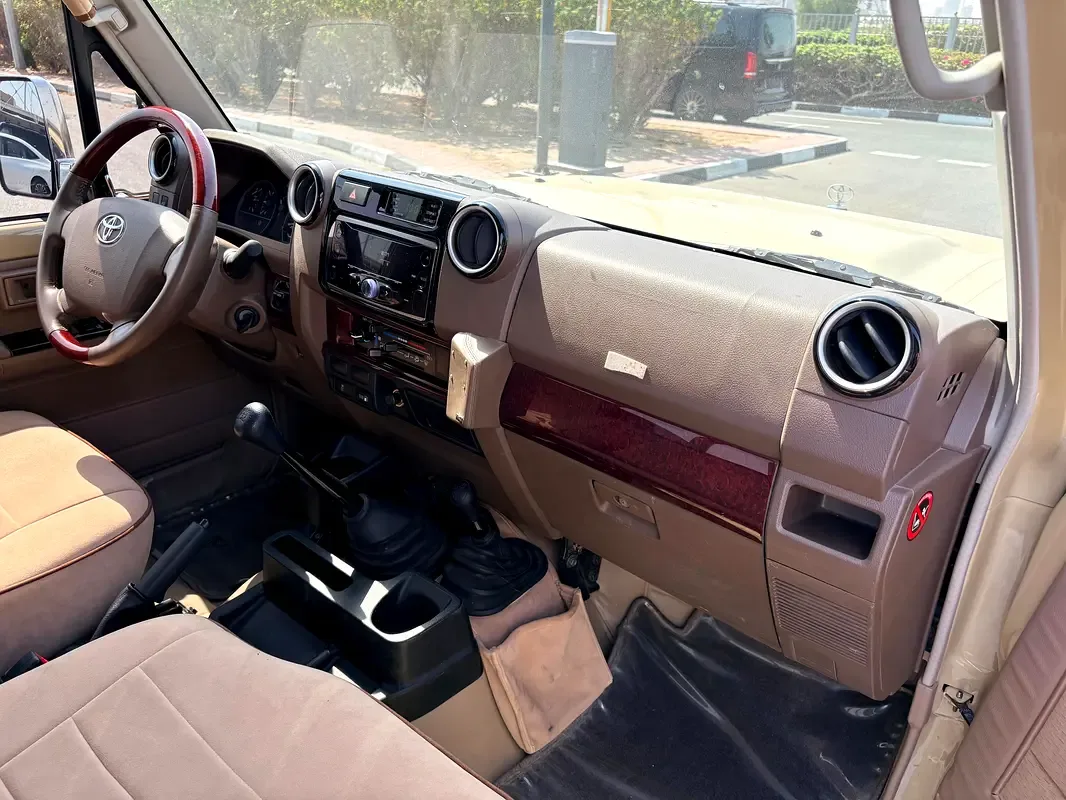 Toyota Land Cruiser 4.5 MT 4WD (205 hp) - 12