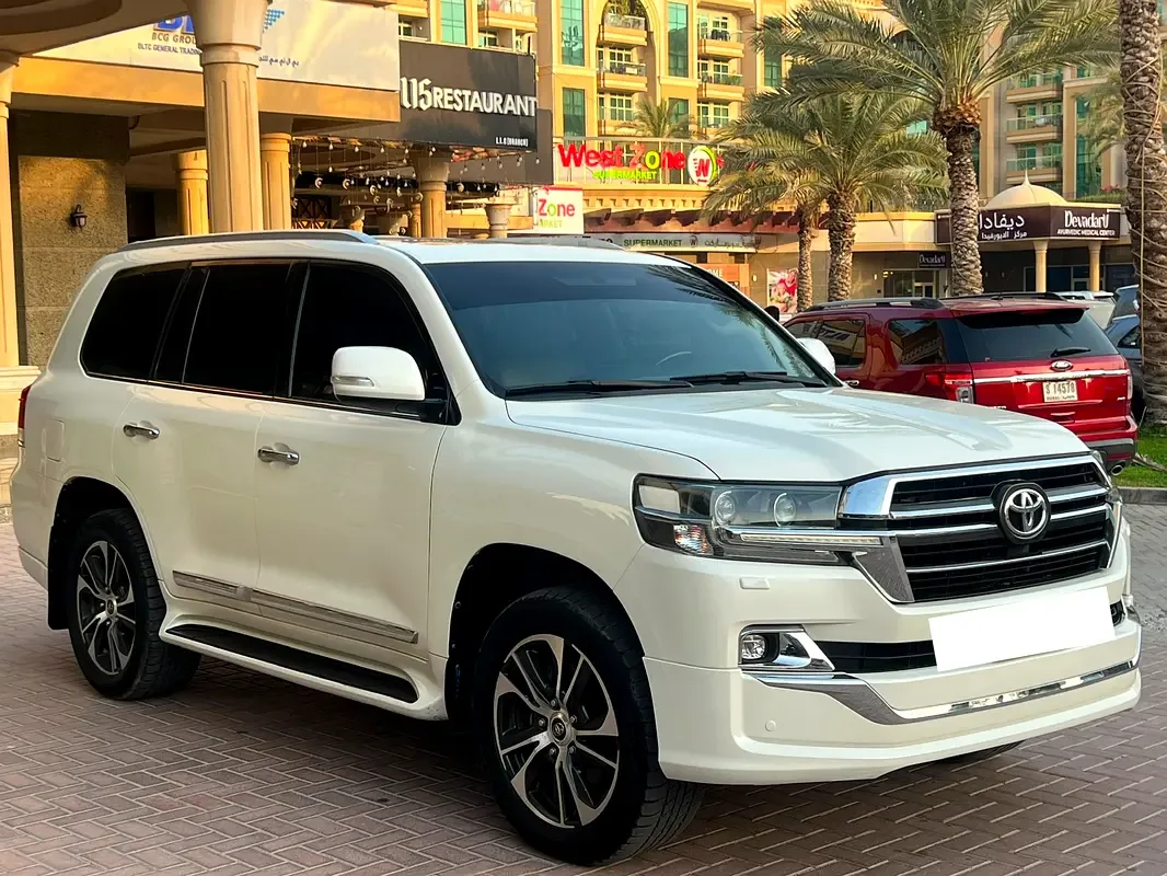 Toyota Land Cruiser 4.6 AT (309 حصان) - 2