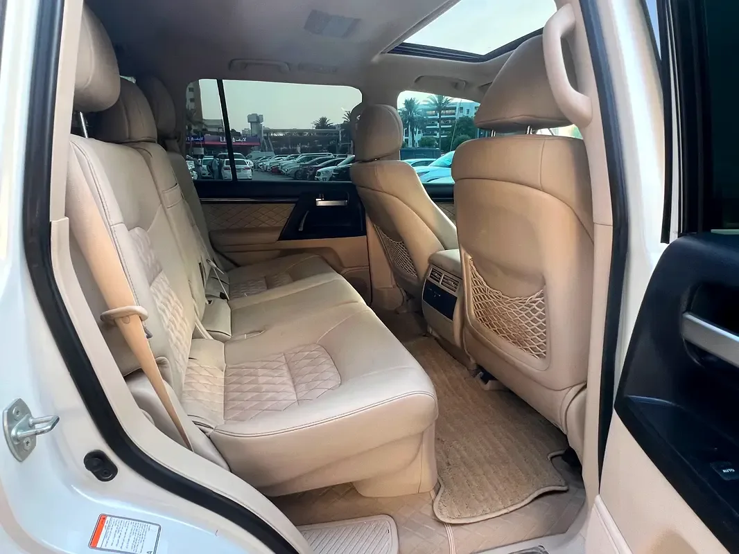Toyota Land Cruiser 4.6 AT (309 حصان) - 10