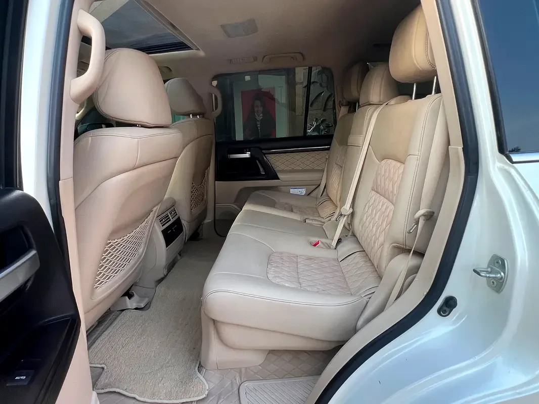 Toyota Land Cruiser 4.6 AT (309 حصان) - 11
