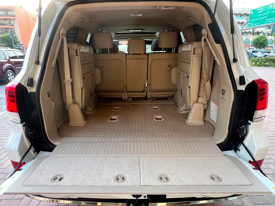Toyota Land Cruiser 4.6 AT (309 حصان) - 12