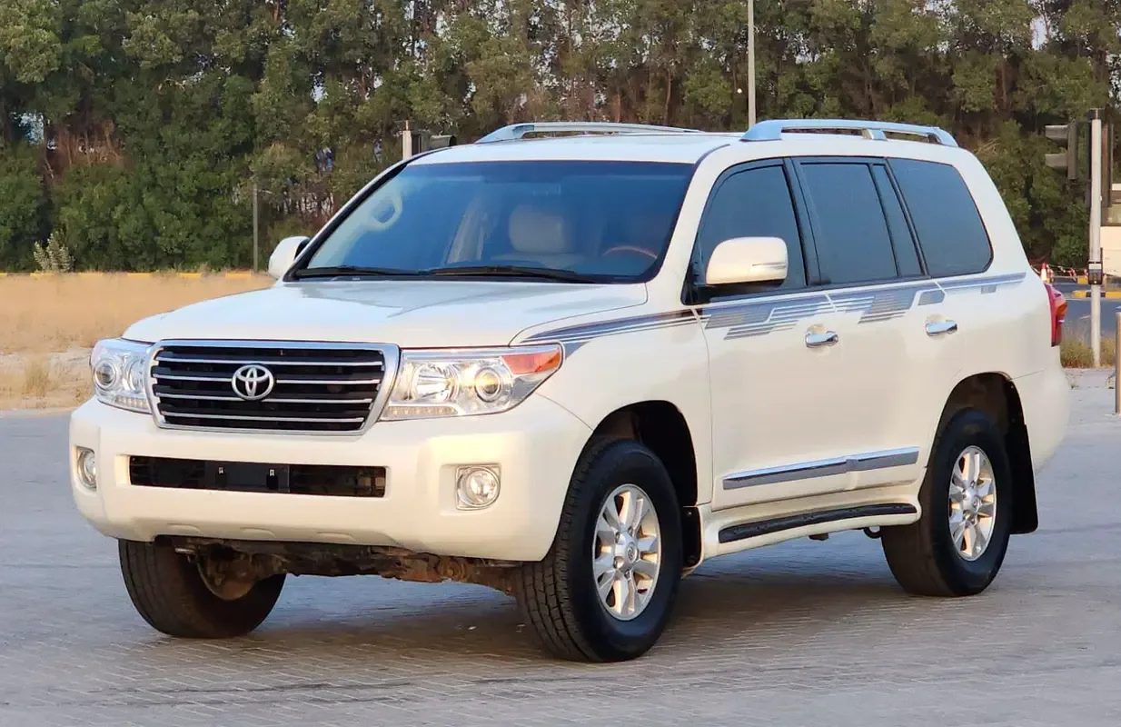 Toyota Land Cruiser 4.6 AT (309 hp)