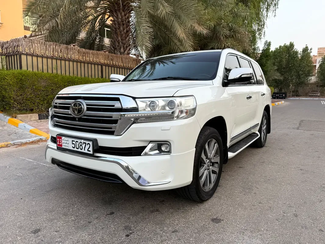 Toyota Land Cruiser 4.6 AT (309 hp)