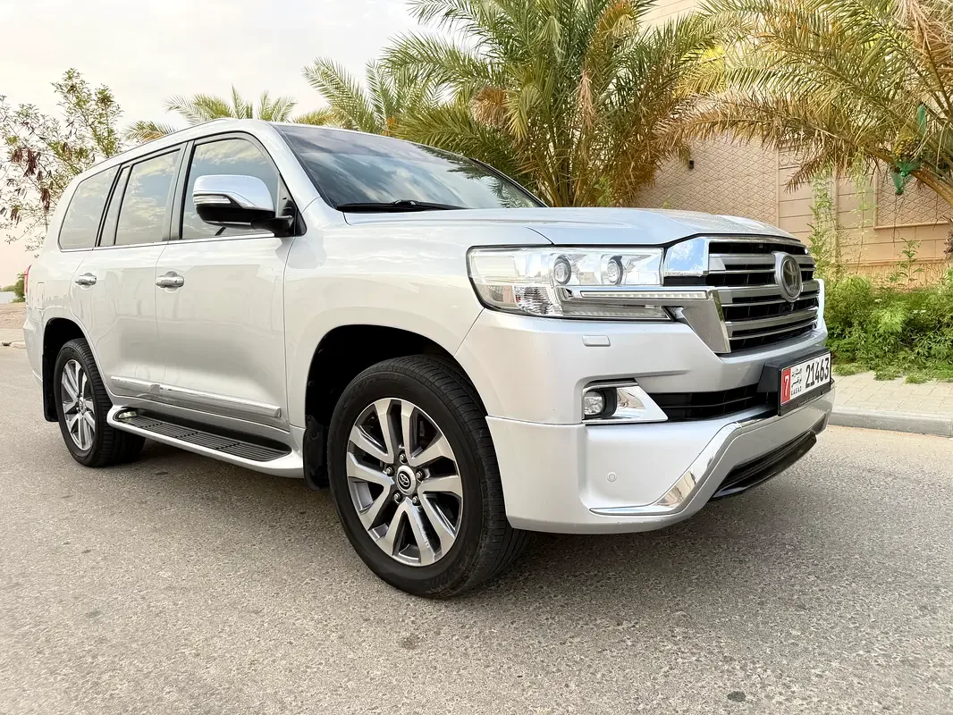 Toyota Land Cruiser 4.6 AT (309 hp)