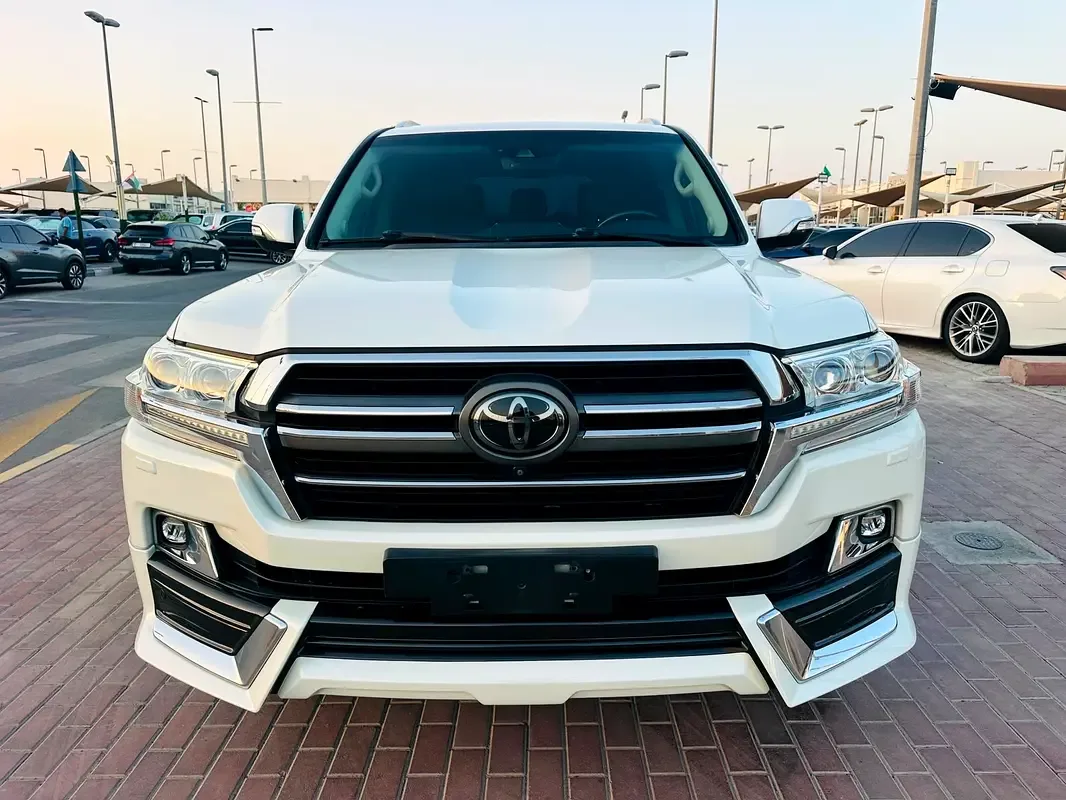 Toyota Land Cruiser 4.6 AT (309 hp)